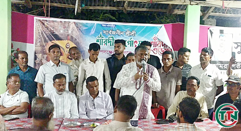 মোরেলগঞ্জে চেয়ারম্যান প্রার্থীর পুজা মন্ডপ পরিদর্শন